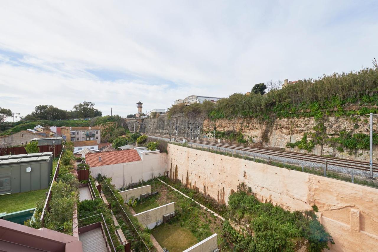 Bright Apt W Balcony, Ac, Parking, By Timecooler Lisboa Εξωτερικό φωτογραφία